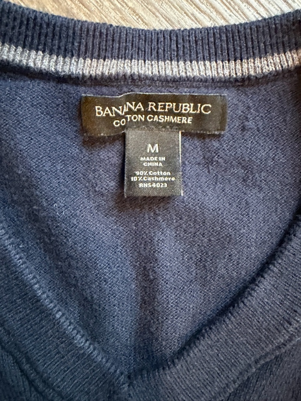 Banana Republic Men's sweater lot - Picture 6 of 9